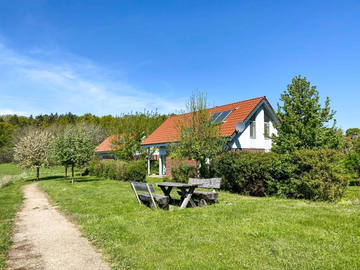 Ferienhaus Wiesengefluester W10 - Mit Sauna, Kamin Und Garten Röbel Exteriör bild
